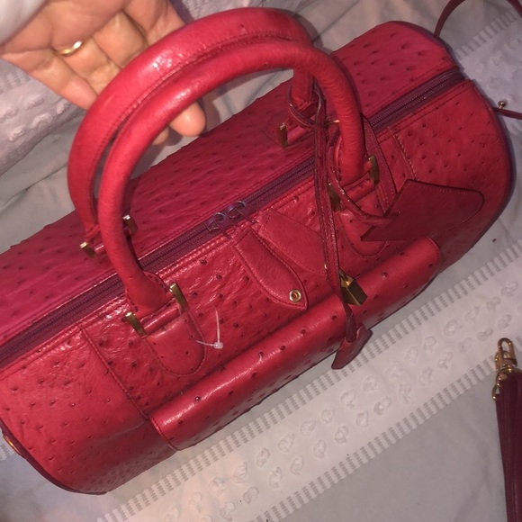 Exotic Ostrich leather Italy bag Authentic - Picture 6 of 17